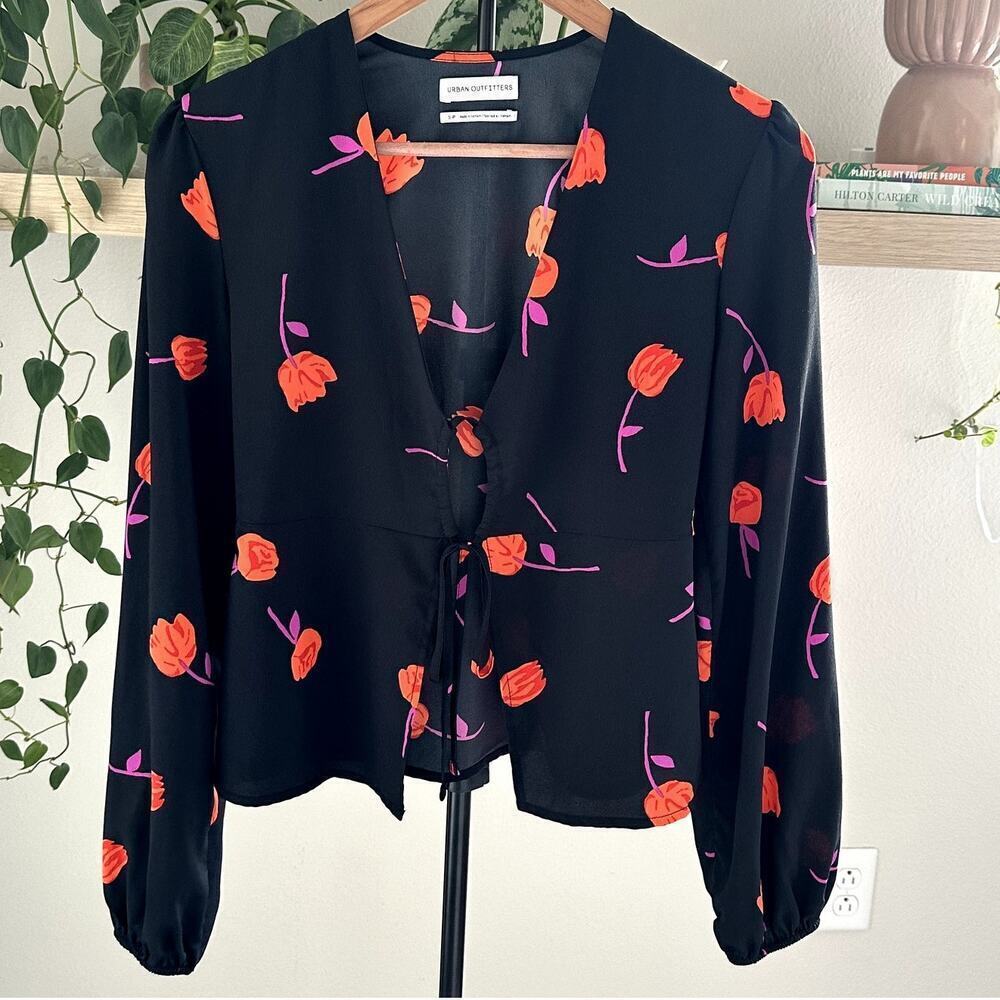 Urban Outfitters Floral Long Sleeve Tie Front Blouse S Y2k Romantic Feminine
